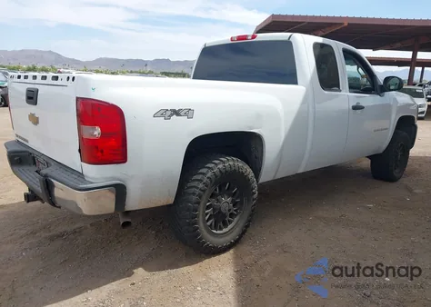 2009 Chevrolet Silverado 1500 Work Truck z USA, uszkodzony, nr VIN 1GCEK19099Z209528